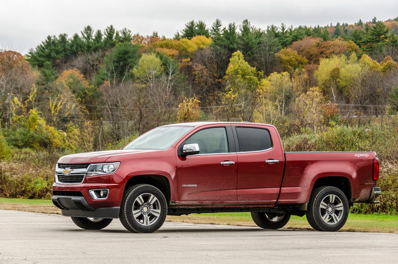 Illustration for article titled '99 F-150 vs 2015 Colorado (Basic Specs)